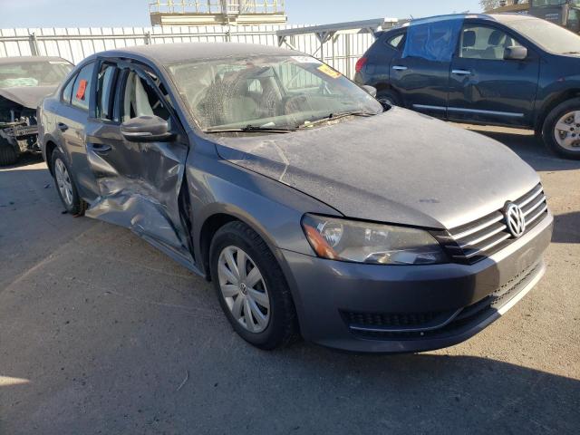 1VWAP7A3XDC013213 - 2013 VOLKSWAGEN PASSAT S SILVER photo 4