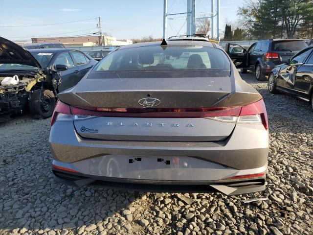 KMHLL4AG6MU067459 - 2021 HYUNDAI ELANTRA SE GRAY photo 6