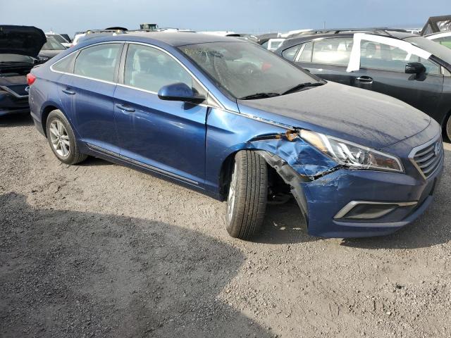 5NPE24AF0HH461384 - 2017 HYUNDAI SONATA SE BLUE photo 4