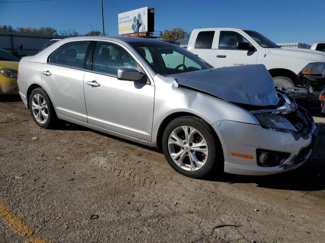 3FAHP0HA2CR306879 - 2012 FORD FUSION SE SILVER photo 4