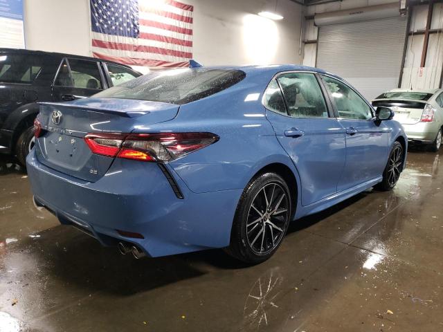 4T1T11AK2PU169211 - 2023 TOYOTA CAMRY SE NIGHT SHADE BLUE photo 3