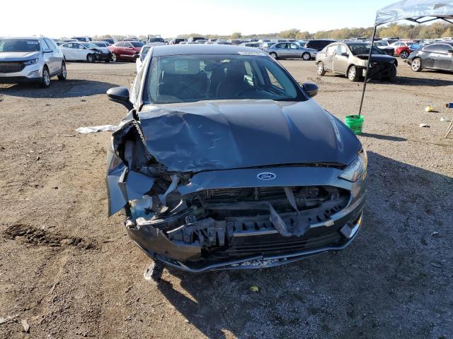 3FA6P0HD6HR186402 - 2017 FORD FUSION SE GRAY photo 5