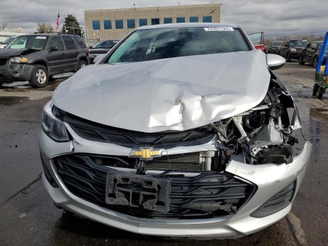 1G1BA5SM9K7130588 - 2019 CHEVROLET CRUZE L SILVER photo 5