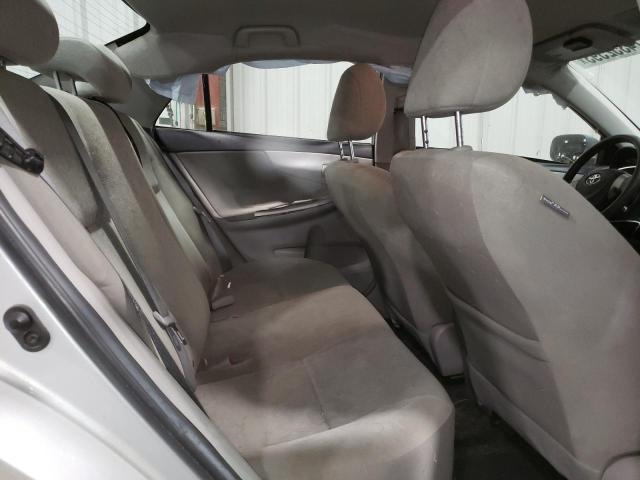 2T1BU4EE8DC057163 - 2013 TOYOTA COROLLA LE BASE SILVER photo 10