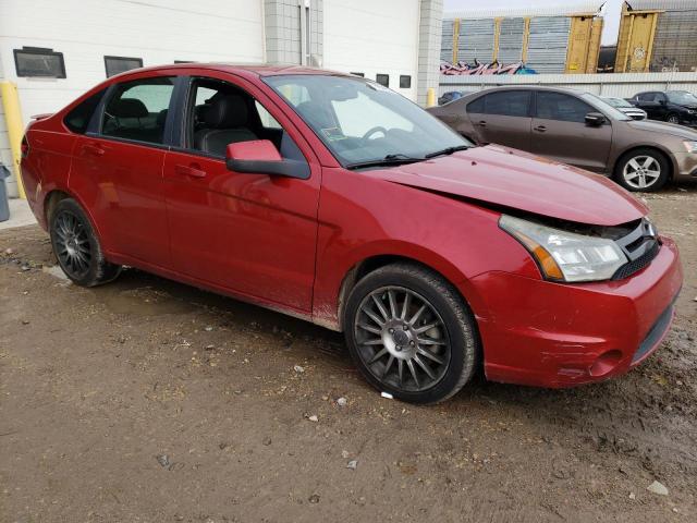 1FAHP3GN9AW196879 - 2010 FORD FOCUS SES RED photo 4