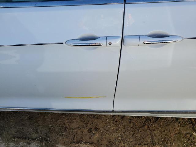 2C4RC1BG0JR227419 - 2018 CHRYSLER PACIFICA TOURING L WHITE photo 13