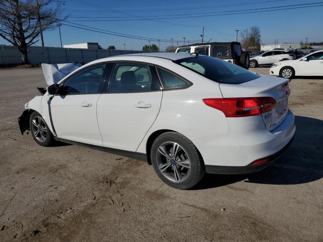 1FADP3F29JL301489 - 2018 FORD FOCUS SE WHITE photo 2