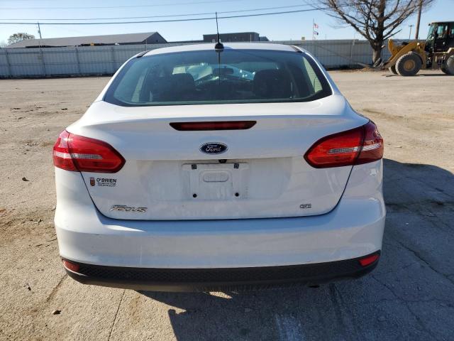 1FADP3F29JL301489 - 2018 FORD FOCUS SE WHITE photo 6