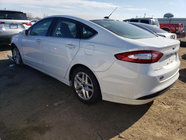 3FA6P0H72GR378621 - 2016 FORD FUSION SE WHITE photo 2