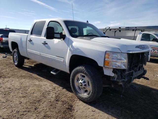 1GC1KXCGXEF151612 - 2014 CHEVROLET SILVERADO K2500 HEAVY DUTY LT WHITE photo 4