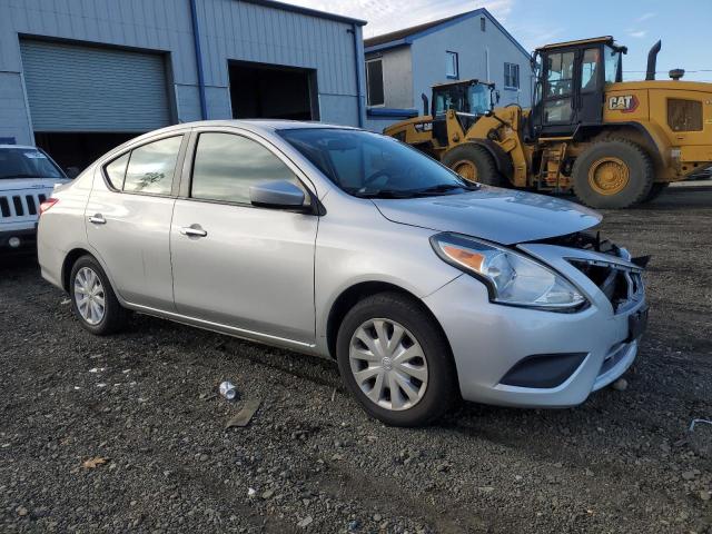 3N1CN7AP8GL844970 - 2016 NISSAN VERSA S SILVER photo 4