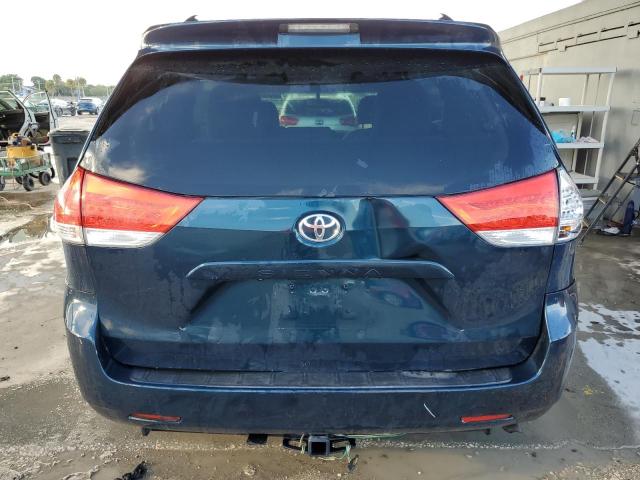 5TDKK3DCXCS236875 - 2012 TOYOTA SIENNA LE BLUE photo 6