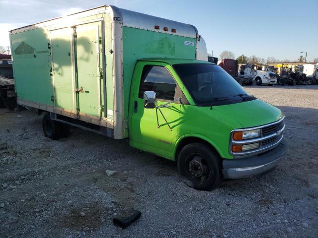 1GBJG31R421134641 - 2002 CHEVROLET C20 GREEN photo 4