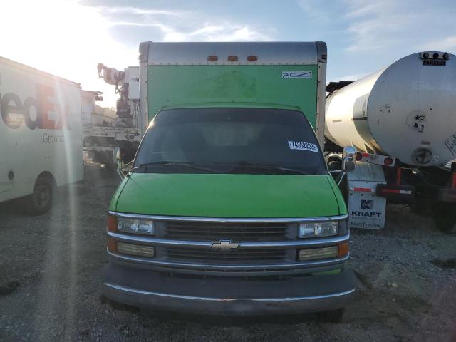 1GBJG31R421134641 - 2002 CHEVROLET C20 GREEN photo 5