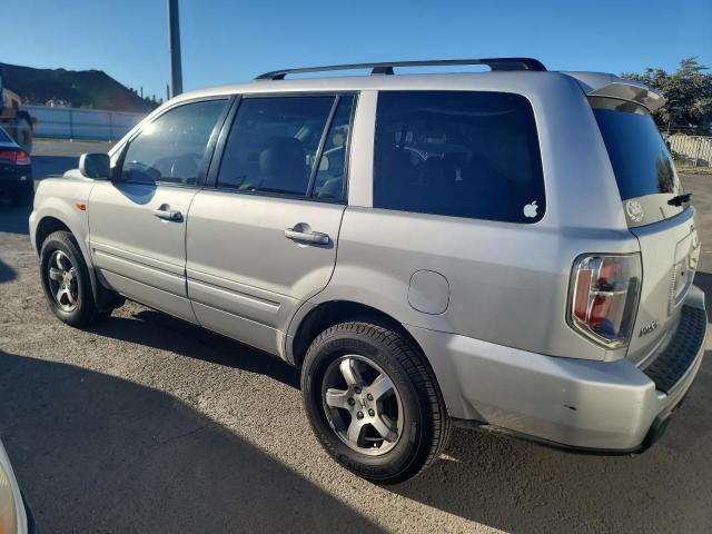 5FNYF183X8B036068 - 2008 HONDA PILOT SE SILVER photo 2