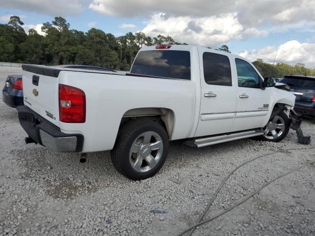 3GCPCSE05BG139999 - 2011 CHEVROLET silverado C1500 LT WHITE photo 3