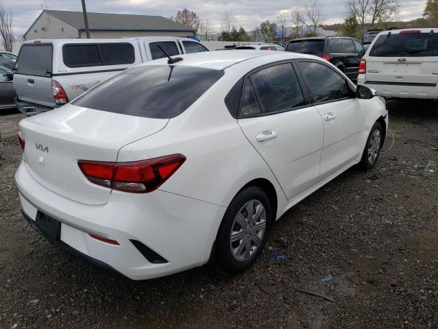 3KPA24AD6NE438124 - 2022 KIA RIO LX WHITE photo 3