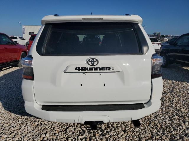 JTEFU5JR8P5298380 - 2023 TOYOTA 4RUNNER SR5 WHITE photo 6