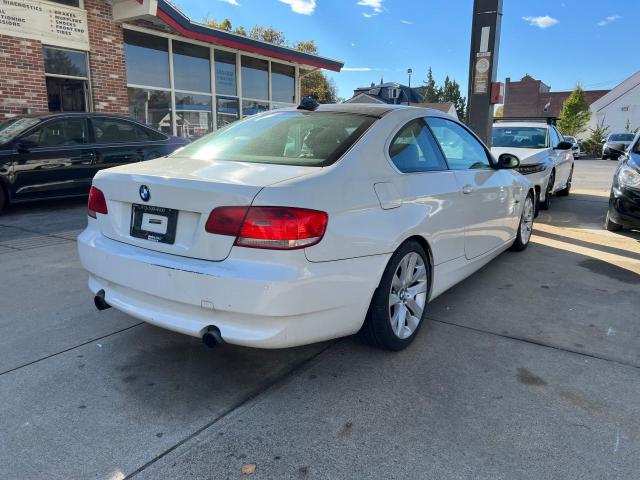 WBAWB73528P044196 - 2008 BMW 335 I WHITE photo 4