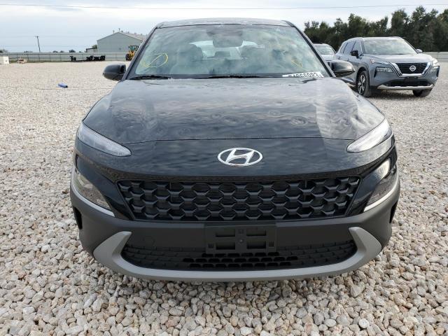 KM8K2CAB1PU059402 - 2023 HYUNDAI KONA SE BLACK photo 5