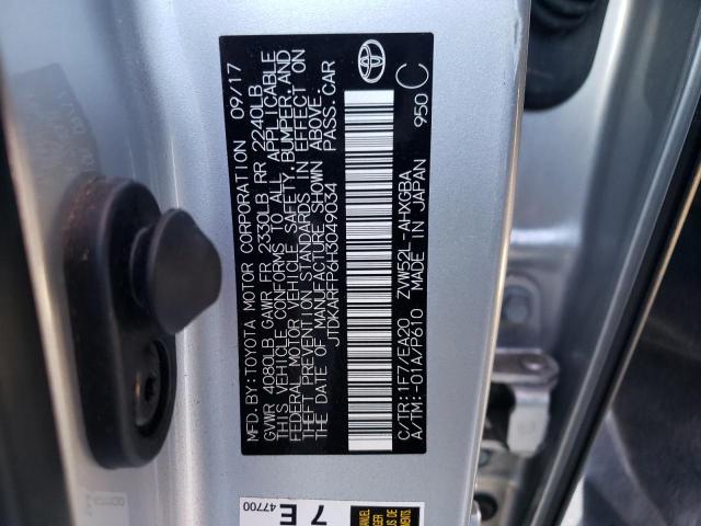 JTDKARFP6H3049034 - 2017 TOYOTA PRIUS PRIM 银色 照片 12