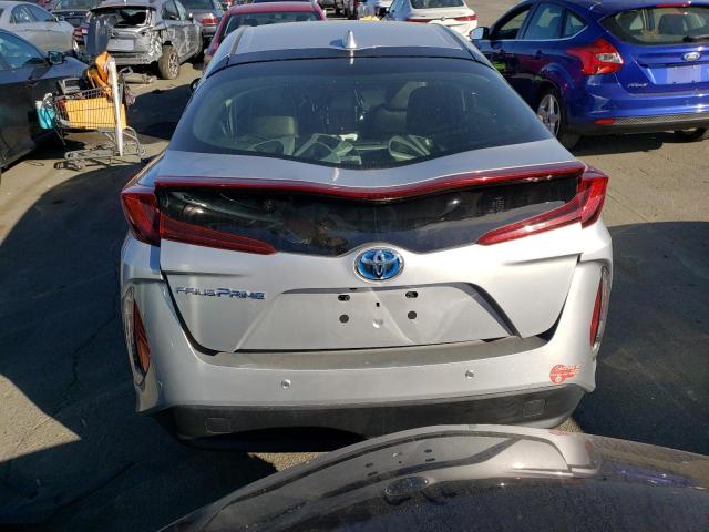 JTDKARFP6H3049034 - 2017 TOYOTA PRIUS PRIM 银色 照片 6