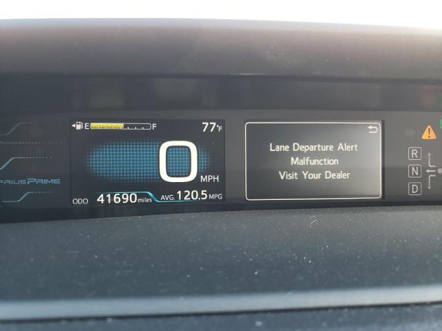 JTDKARFP6H3049034 - 2017 TOYOTA PRIUS PRIM 银色 照片 9