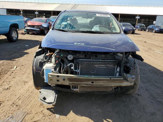 3N1CN7AP0JL807791 - 2018 NISSAN VERSA S BLUE photo 5