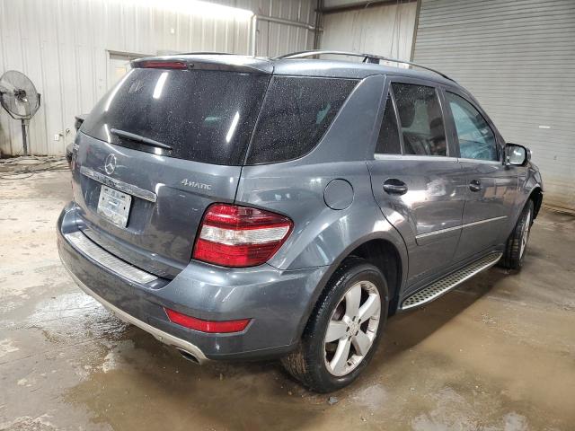 4JGBB8GBXAA542223 - 2010 MERCEDES-BENZ ML 350 4MATIC BLUE photo 3