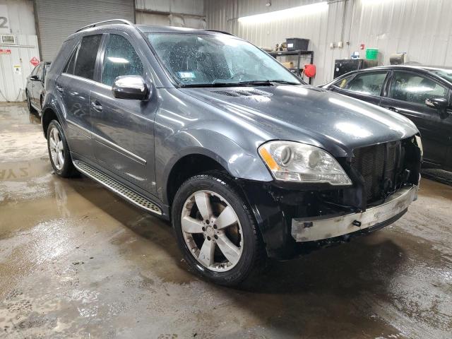 4JGBB8GBXAA542223 - 2010 MERCEDES-BENZ ML 350 4MATIC BLUE photo 4