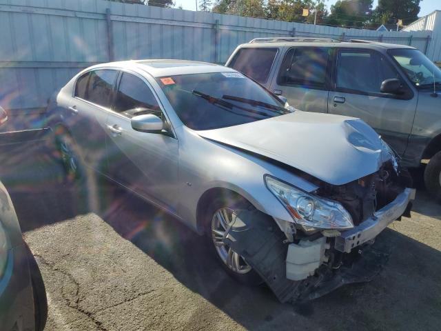 JN1CV6AP0FM500337 - 2015 INFINITI Q40 SILVER photo 4