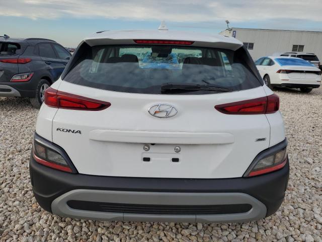 KM8K2CAB3PU061698 - 2023 HYUNDAI KONA SE WHITE photo 6