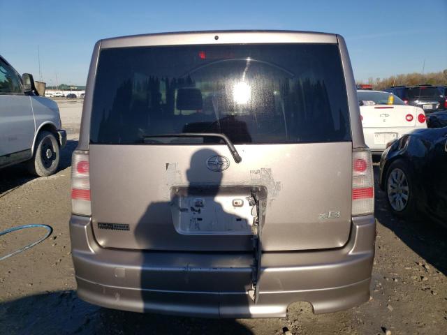 JTLKT324850186898 - 2005 TOYOTA SCION XB GRAY photo 6