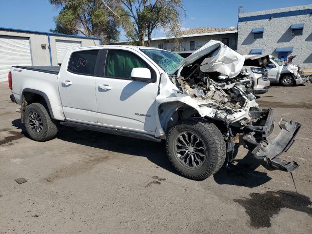 1GCPTEE16J1179886 - 2018 CHEVROLET COLORADO ZR2 WHITE photo 4