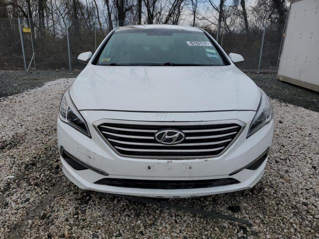 5NPE24AF8FH215535 - 2015 HYUNDAI SONATA SE WHITE photo 5