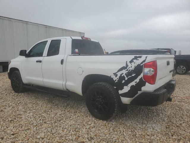 5TFRY5F13LX268064 - 2020 TOYOTA TUNDRA DOUBLE CAB SR/SR5 WHITE photo 2