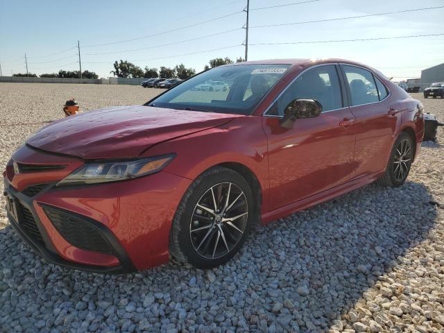 4T1G11AKXMU426130 - 2021 TOYOTA CAMRY SE RED photo 1