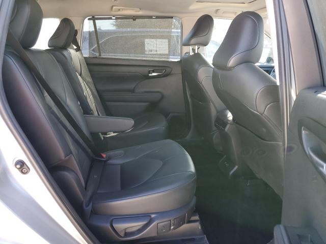 5TDGZRAH2LS506248 - 2020 TOYOTA HIGHLANDER XLE SILVER photo 11