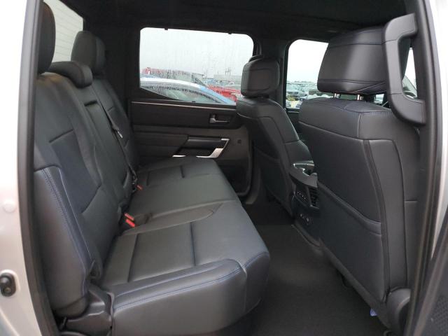 5TFNA5AB6PX025583 - 2023 TOYOTA TUNDRA CREWMAX PLATINUM Silber Foto 10