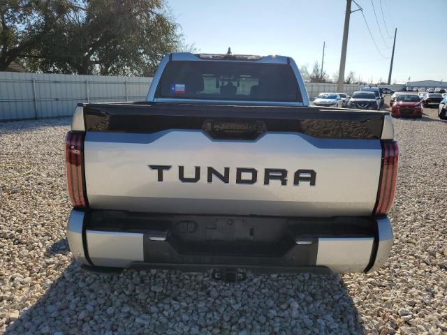 5TFNA5AB6PX025583 - 2023 TOYOTA TUNDRA CREWMAX PLATINUM Silber Foto 6