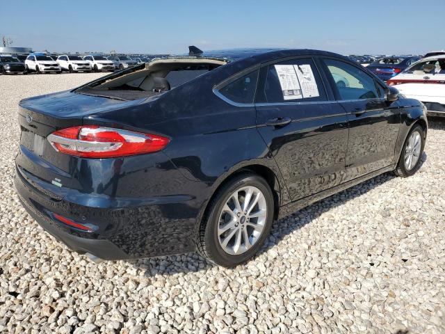 3FA6P0HD3LR111777 - 2020 FORD FUSION SE BLACK photo 3