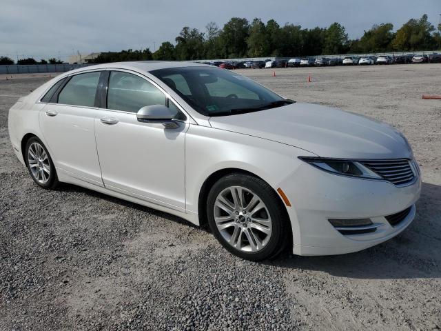 3LN6L2J98ER829914 - 2014 LINCOLN MKZ WHITE photo 4