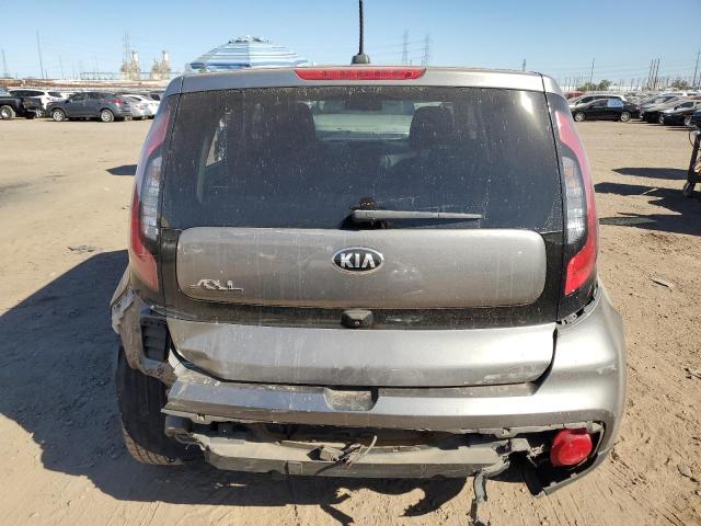 KNDJP3A58J7611897 - 2018 KIA SOUL + GRAY photo 6