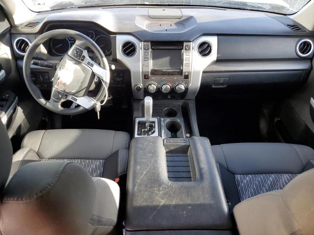 5TFUY5F12KX830979 - 2019 TOYOTA TUNDRA DOUBLE CAB SR/SR5 WHITE photo 8