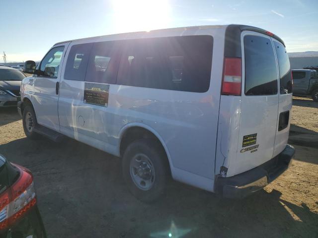 1GBWGFFG2G1275116 - 2016 CHEVROLET EXPRESS G2 LT WHITE photo 2