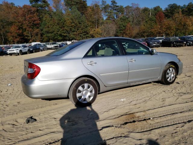 4T1BE32K12U584121 - 2002 TOYOTA CAMRY LE SILVER photo 3
