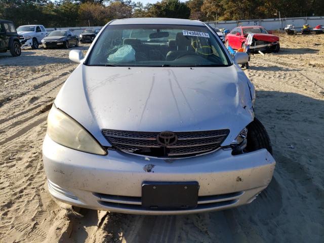 4T1BE32K12U584121 - 2002 TOYOTA CAMRY LE SILVER photo 5