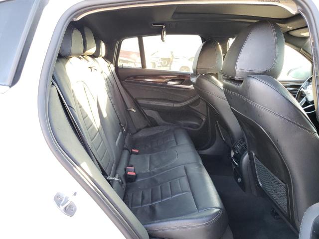 5UXUJ3C5XKLG55695 - 2019 BMW X4 XDRIVE30I WHITE photo 11