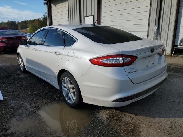 3FA6P0HD3GR311046 - 2016 FORD FUSION SE WHITE photo 2