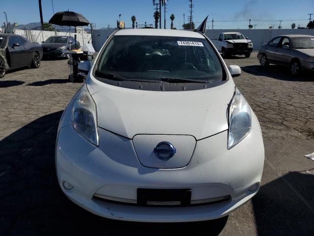 1N4AZ0CPXDC417719 - 2013 NISSAN LEAF S WHITE photo 5